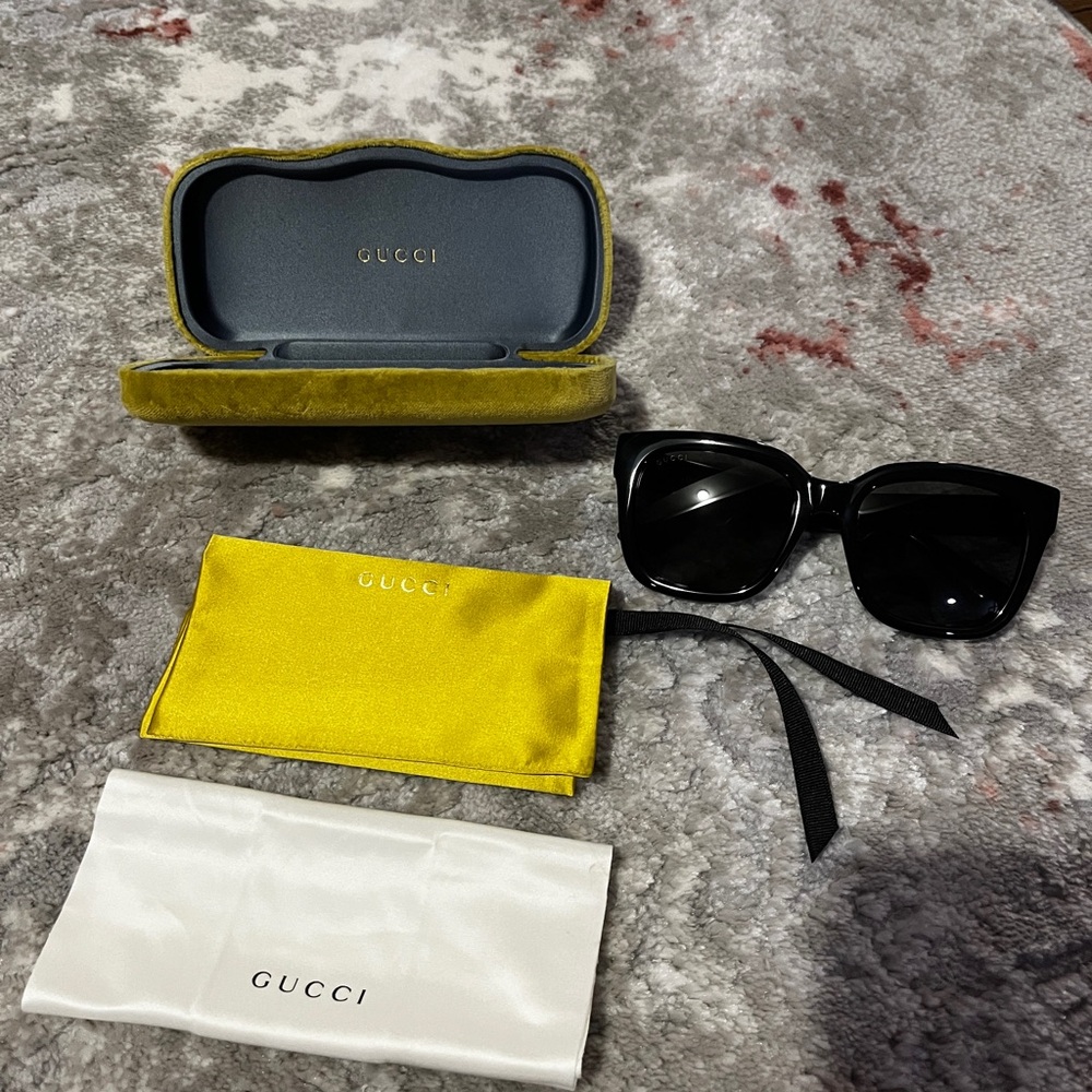Gucci Sunglasses (GG1338S)